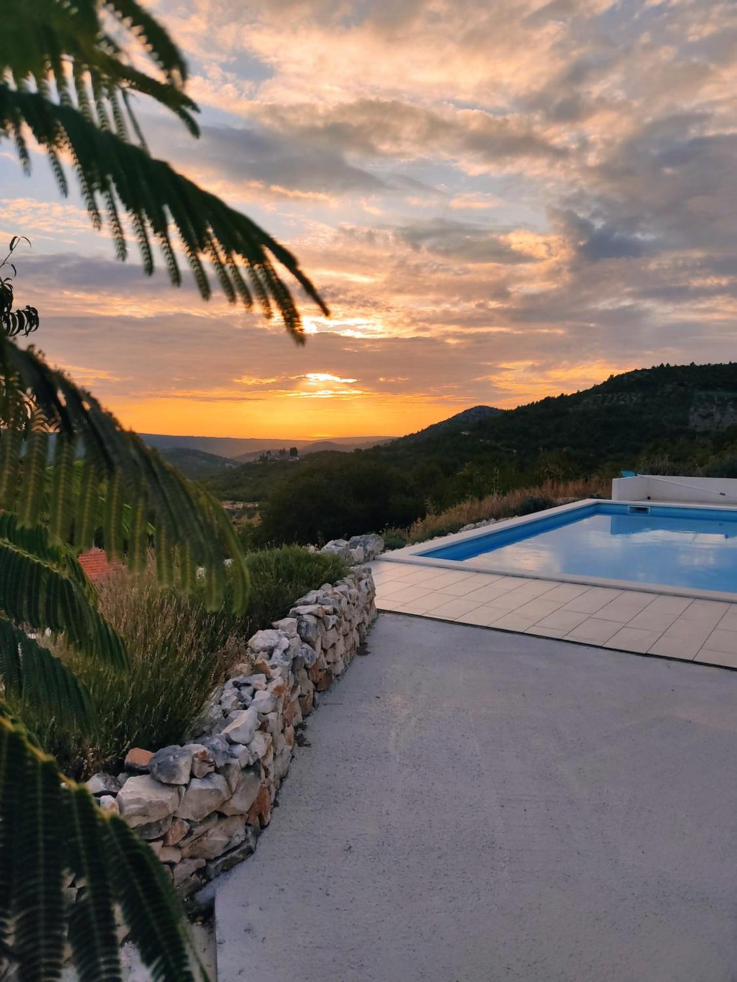 B&B On The Rocks Blizna Donja Екстер'єр фото
